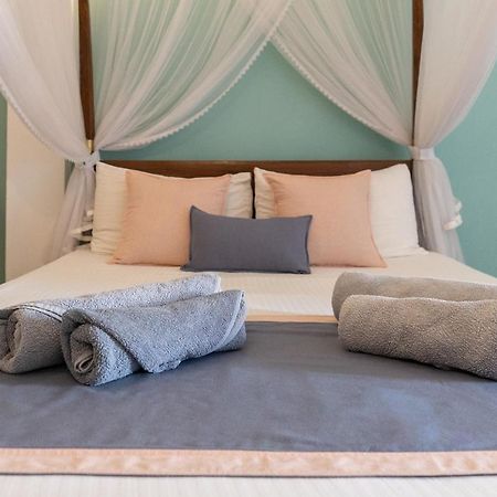 Rise - Bed & Breakfast Weligama Eksteriør billede