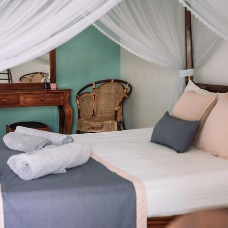 Rise - Bed & Breakfast Weligama Eksteriør billede