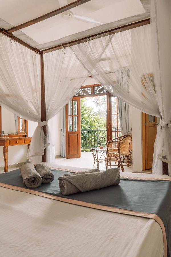 Rise - Bed & Breakfast Weligama Eksteriør billede