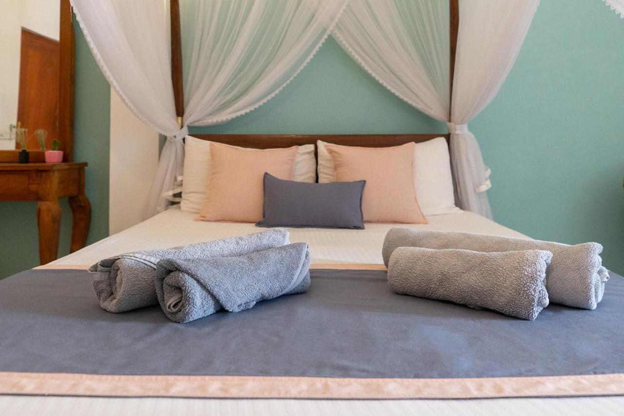 Rise - Bed & Breakfast Weligama Eksteriør billede