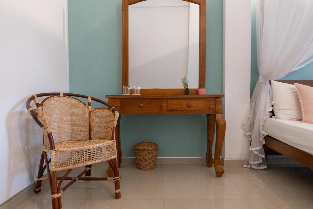 Rise - Bed & Breakfast Weligama Eksteriør billede