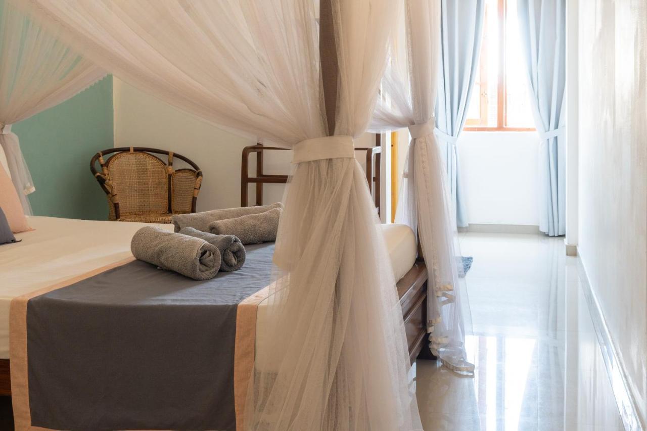 Rise - Bed & Breakfast Weligama Eksteriør billede