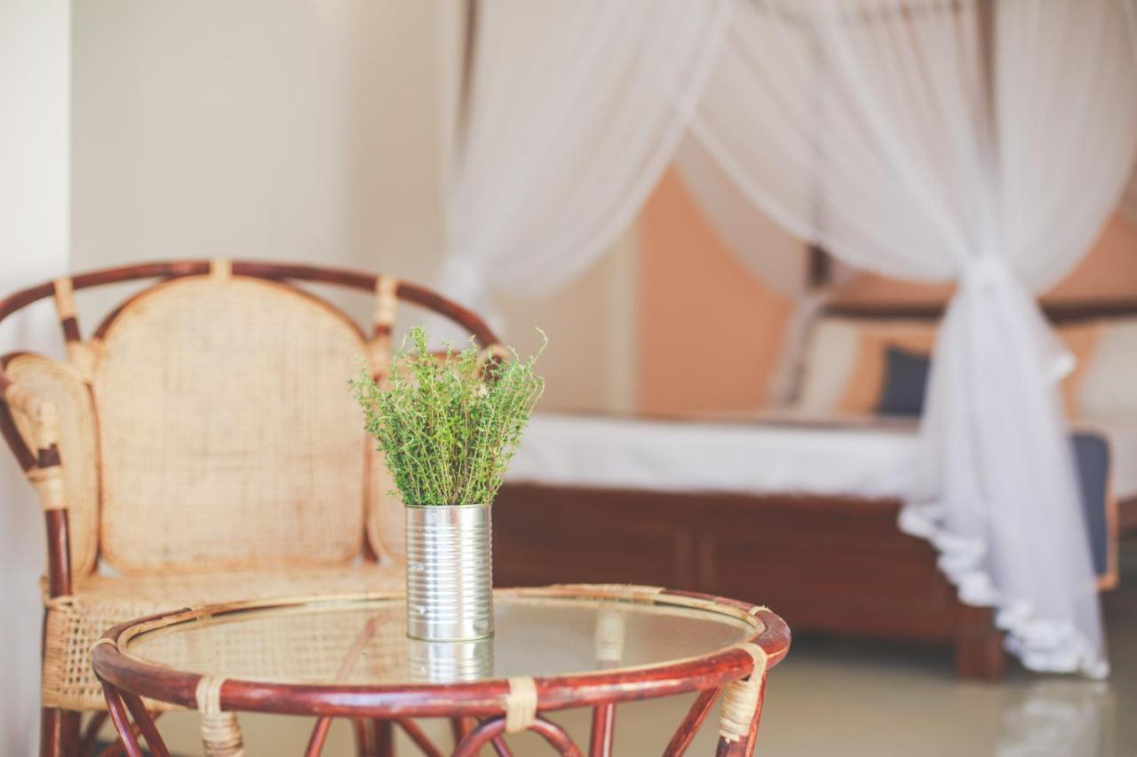 Rise - Bed & Breakfast Weligama Eksteriør billede